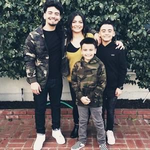 Meet your Posher, Tara